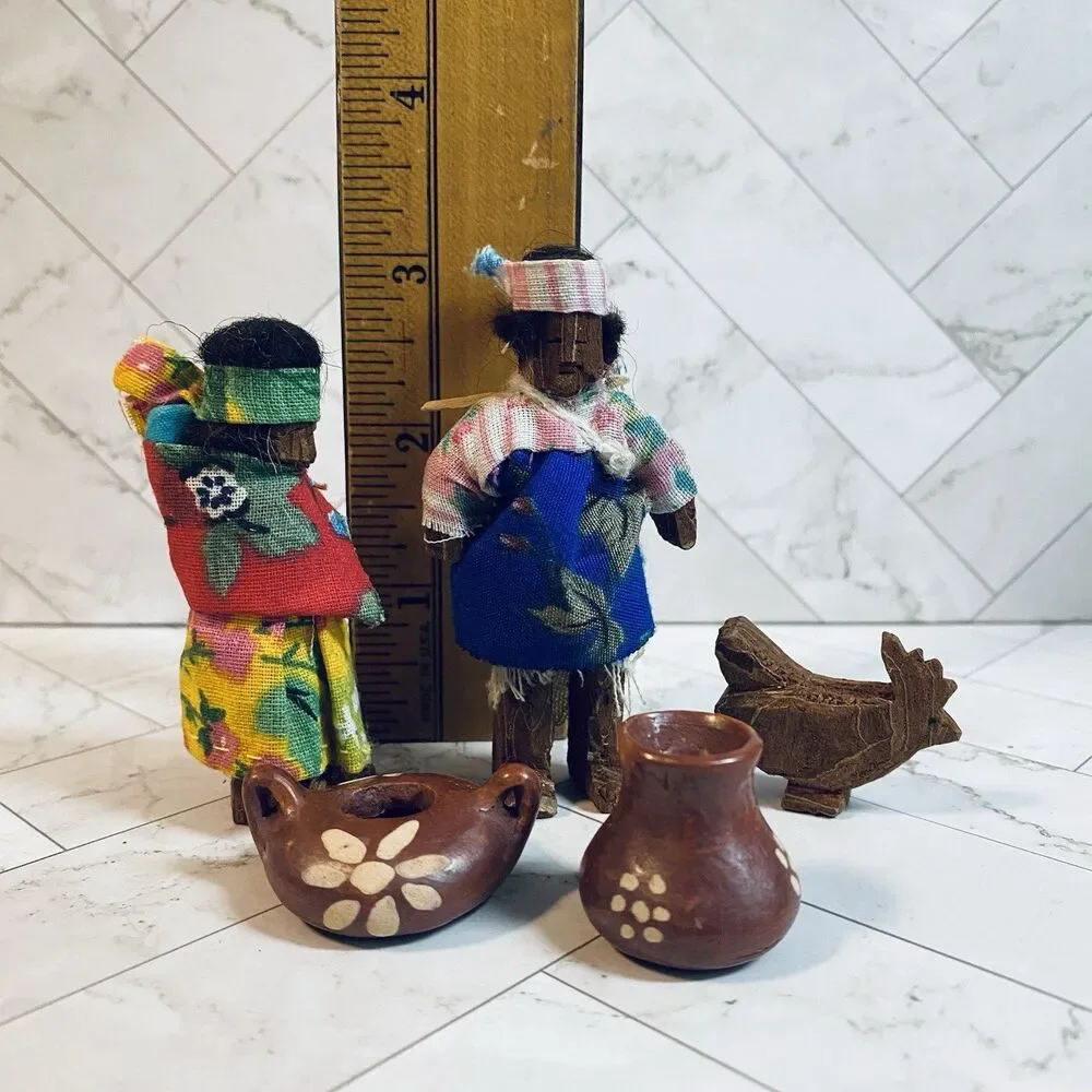 Vintage Tarahamura Carved Bark Mexican Primative Folk Art Dolls Set